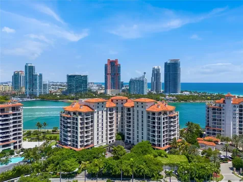7025 Fisher Island Drive Miami Beach FL 33109