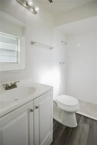 323 NE Midfield Lane Port St. Lucie FL 34983
