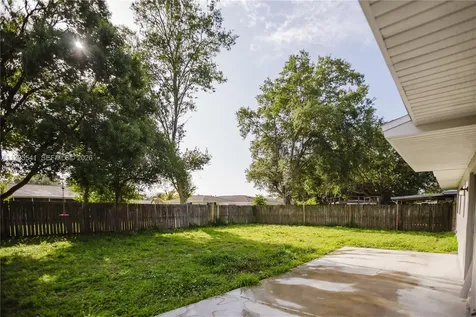 323 NE Midfield Lane Port St. Lucie FL 34983
