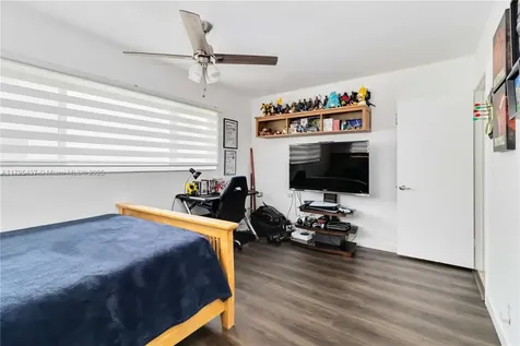 1920 SW 68th Avenue Plantation FL 33317
