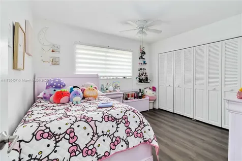 1920 SW 68th Avenue Plantation FL 33317