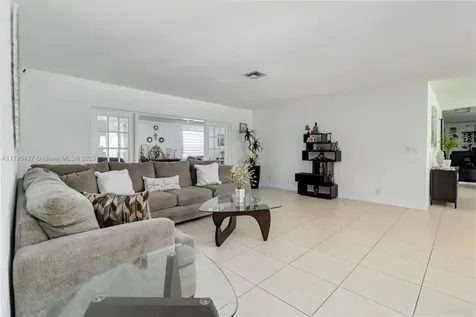 1920 SW 68th Avenue Plantation FL 33317
