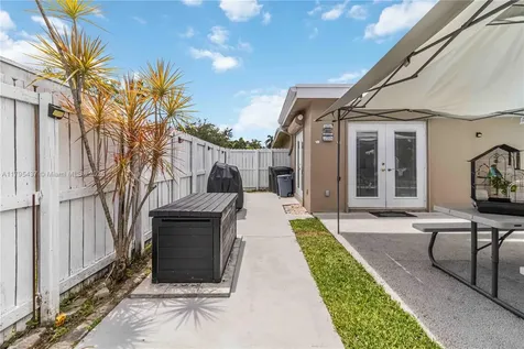 1920 SW 68th Avenue Plantation FL 33317