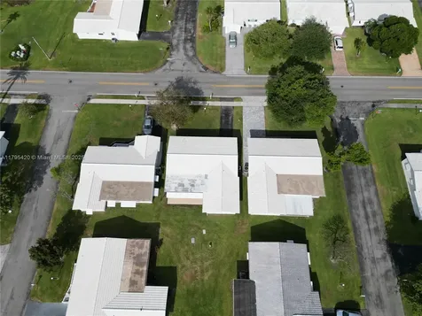 1250 NW 85th Avenue Plantation FL 33322