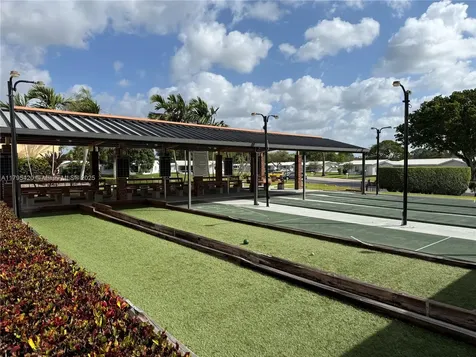1250 NW 85th Avenue Plantation FL 33322