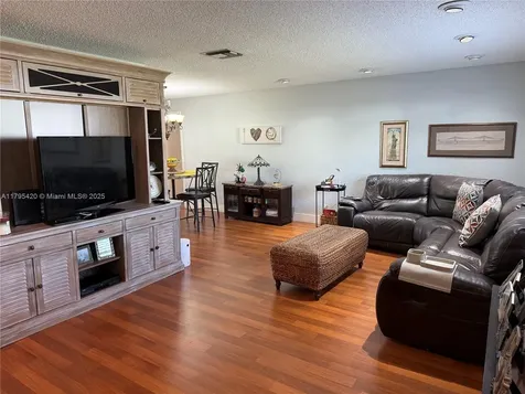 1250 NW 85th Avenue Plantation FL 33322