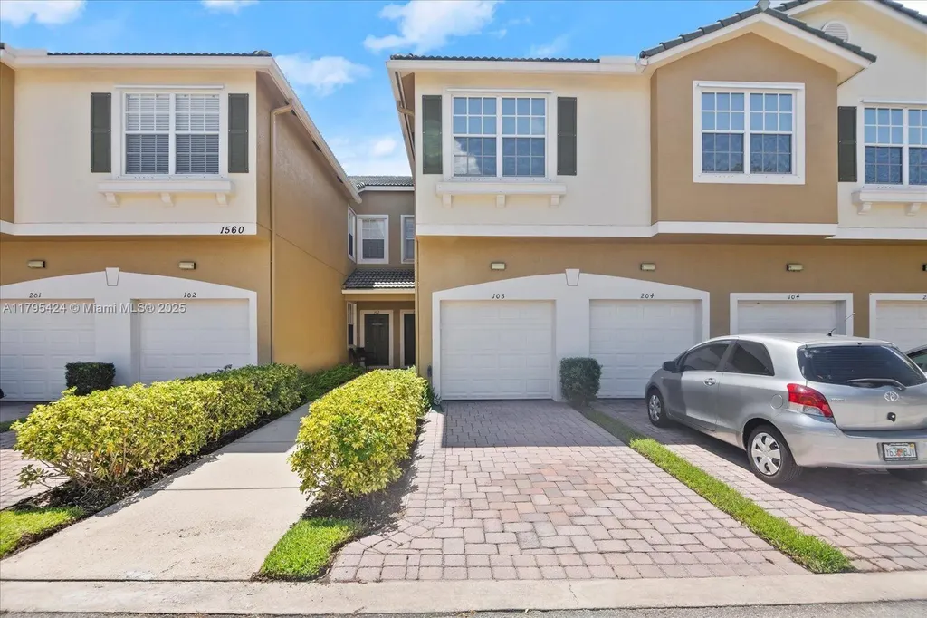 1560 SE Wilshire Place Stuart FL 34994