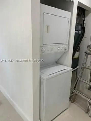 Miami FL 33161