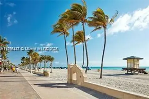 Hollywood FL 33019