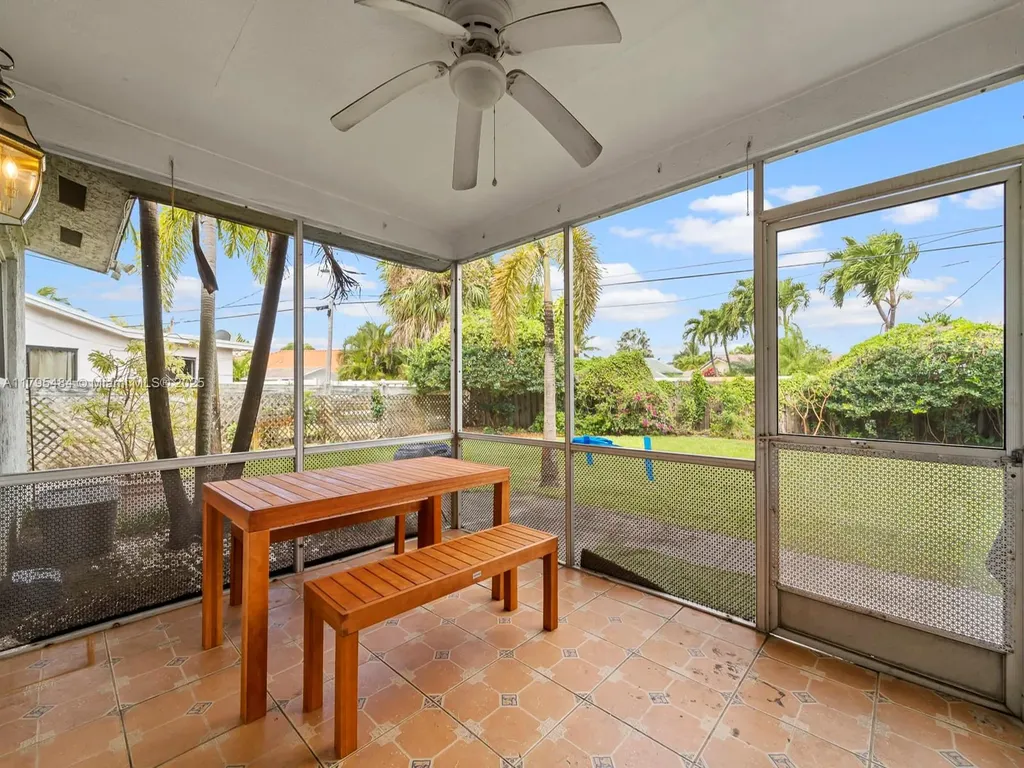 1761 NE 52nd Street Fort Lauderdale FL 33334
