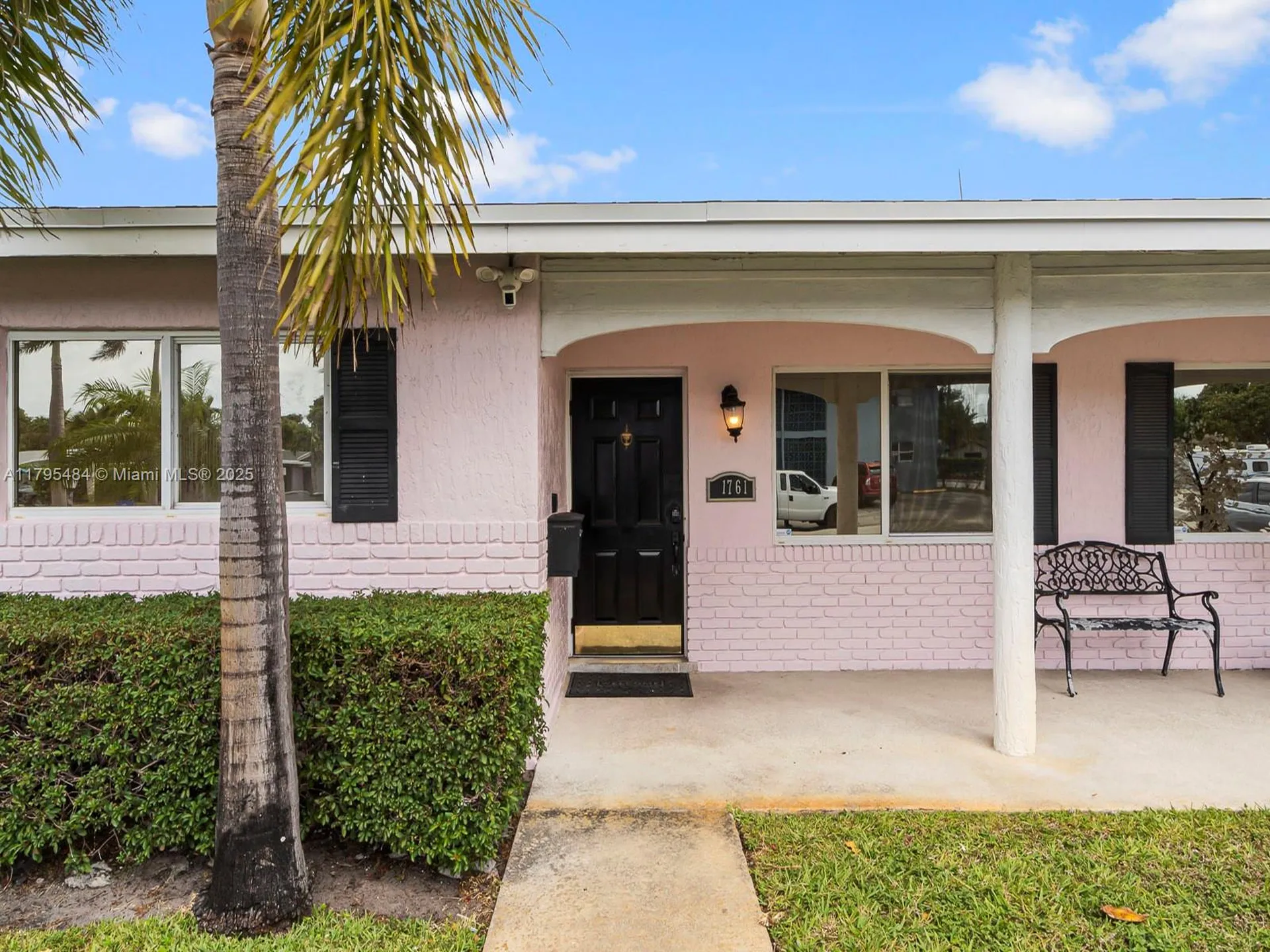 1761 NE 52nd Street Fort Lauderdale FL 33334