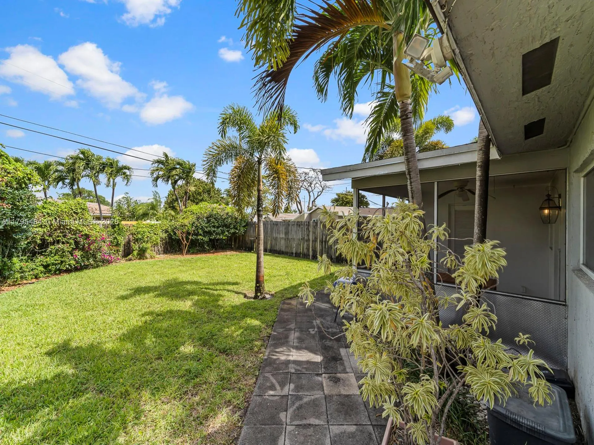 1761 NE 52nd Street Fort Lauderdale FL 33334
