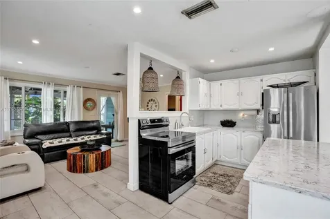 1402 SE 1st Street Pompano Beach FL 33060