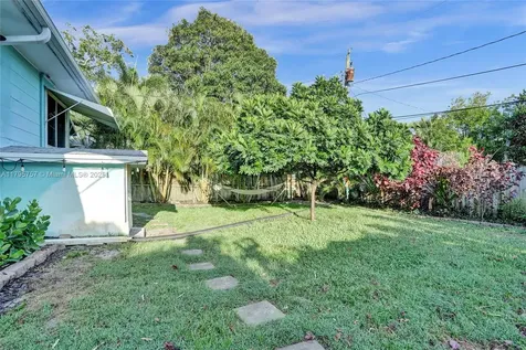 1402 SE 1st Street Pompano Beach FL 33060