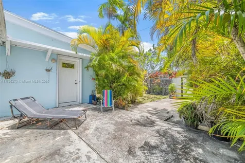 9240 Nautilus Drive Cutler Bay FL 33189