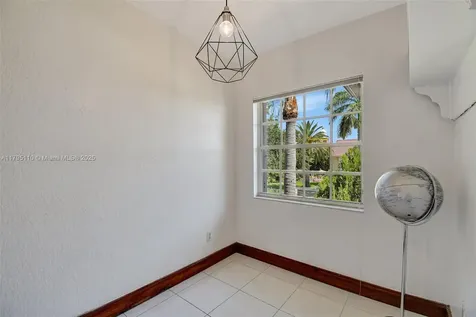 12360 SW 1st Street Plantation FL 33325