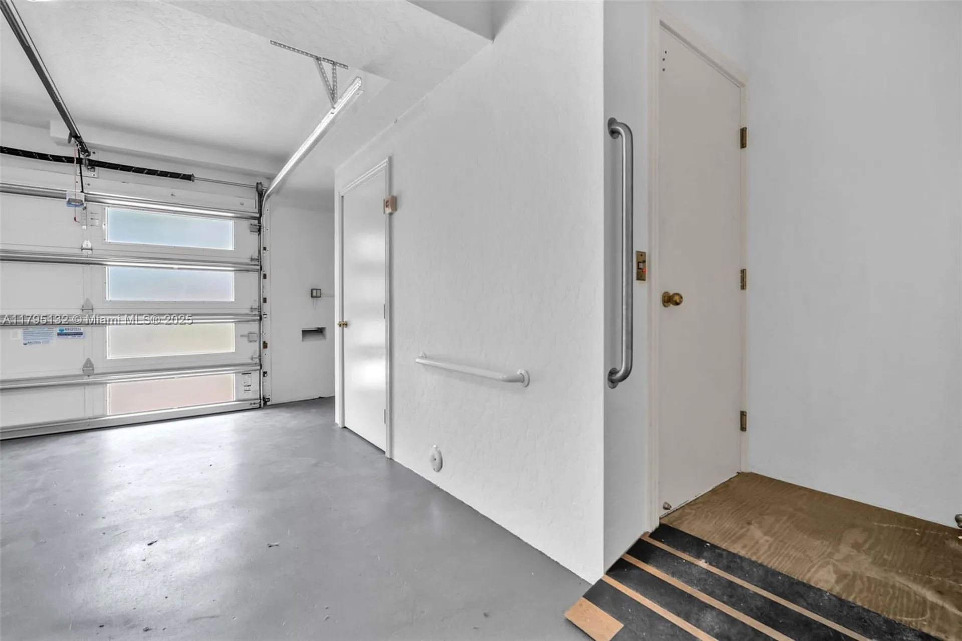 1925 Harbourview Drive Fort Lauderdale FL 33316