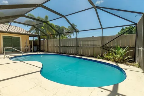 5926 Golden Eagle Circle Palm Beach Gardens FL 33418