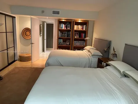 600 Grapetree Drive Key Biscayne FL 33149