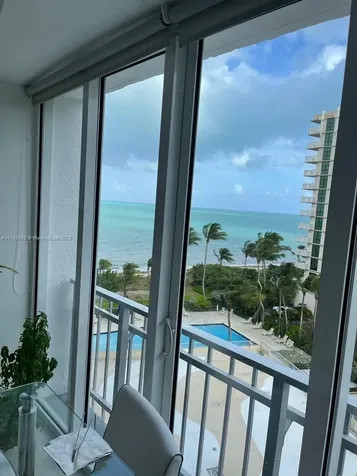 600 Grapetree Drive Key Biscayne FL 33149