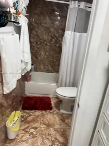 240 E 39th Street Hialeah FL 33013