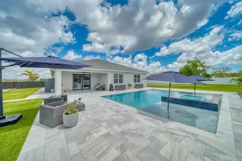 15978 SW 276th Street Homestead FL 33031
