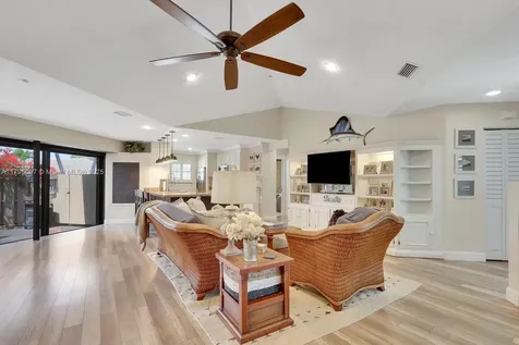 1127 E Seminole Avenue Jupiter FL 33477