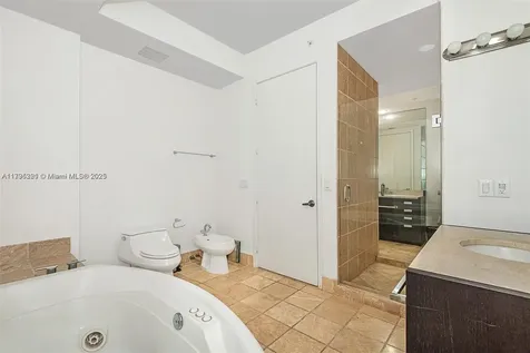 18201 Collins Avenue Sunny Isles Beach FL 33160
