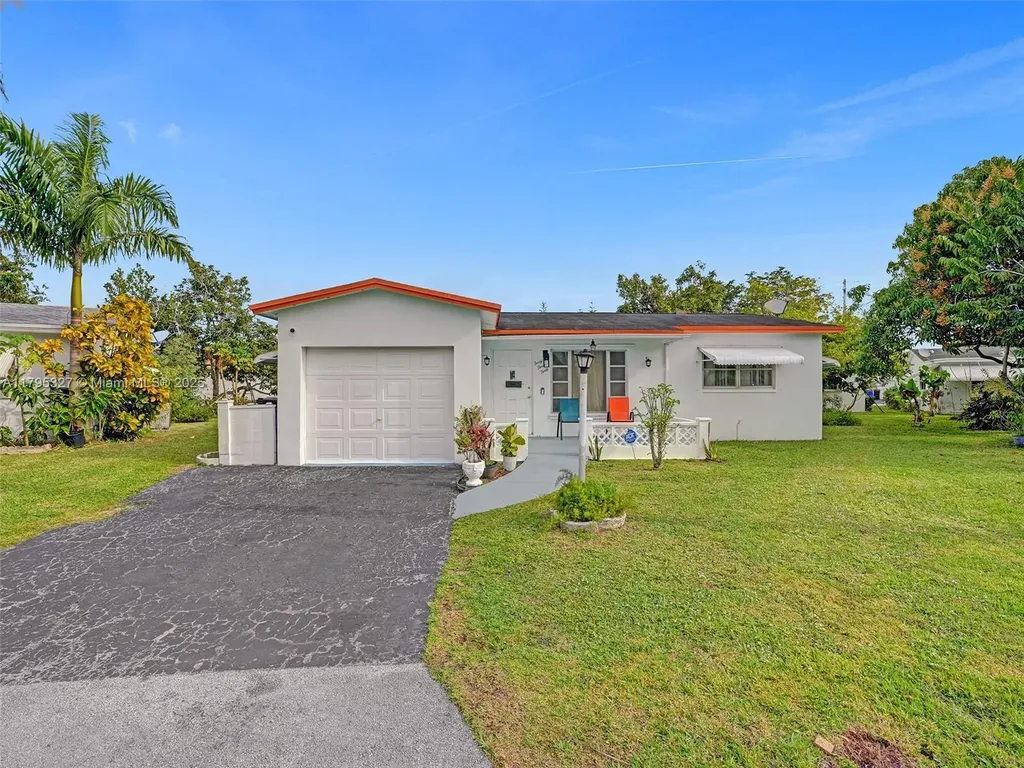 4340 NW 46th Terrace Lauderdale Lakes FL 33319