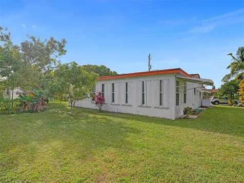 4340 NW 46th Terrace Lauderdale Lakes FL 33319