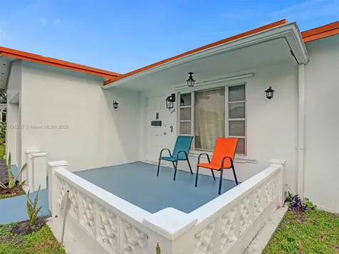 4340 NW 46th Terrace Lauderdale Lakes FL 33319