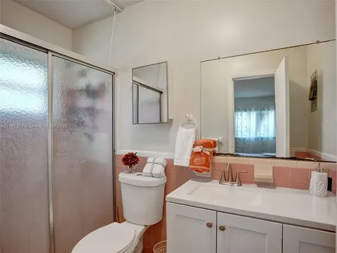 4340 NW 46th Terrace Lauderdale Lakes FL 33319