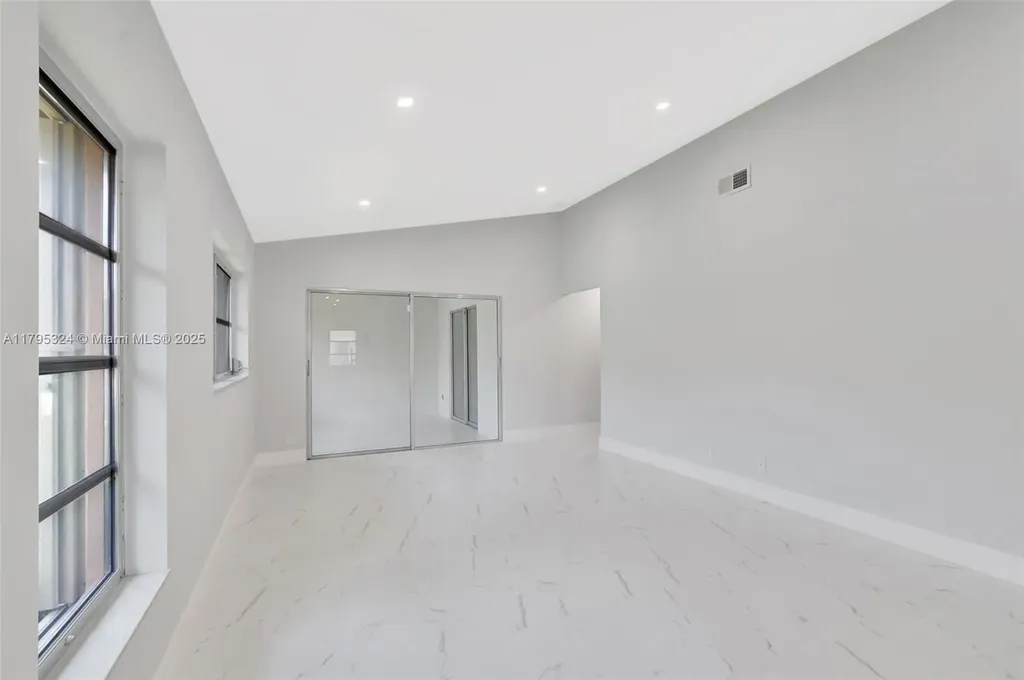 8055 Sweetbriar Way Boca Raton FL 33496