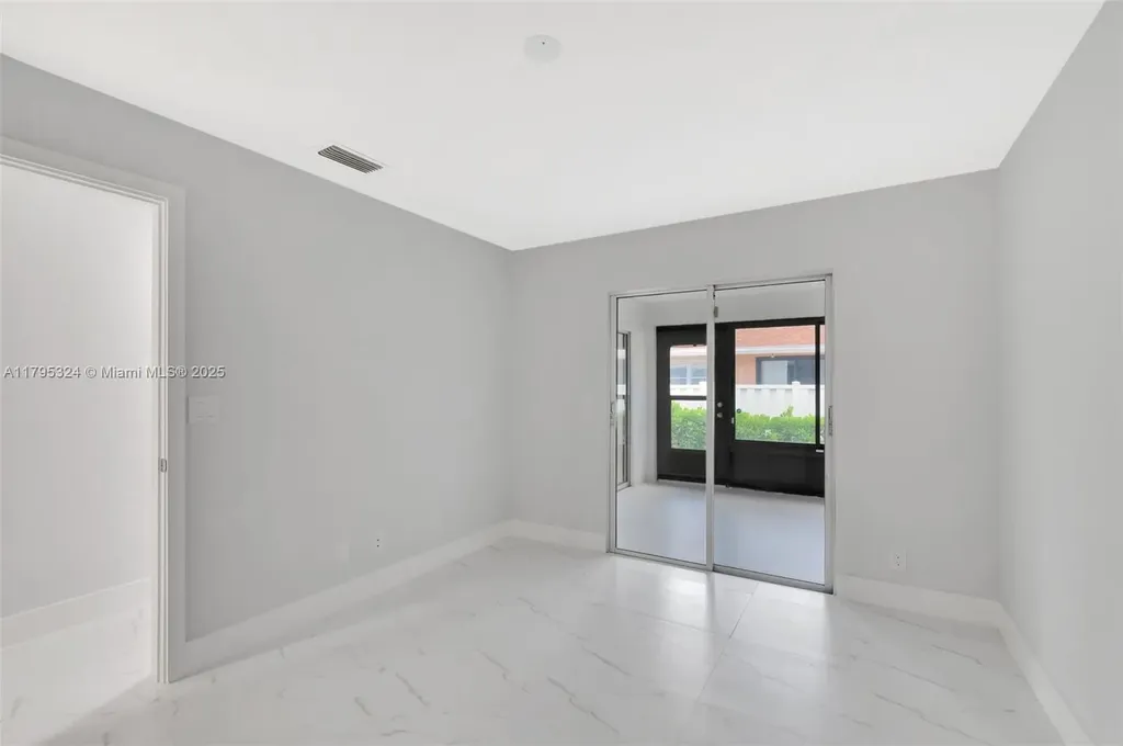 8055 Sweetbriar Way Boca Raton FL 33496