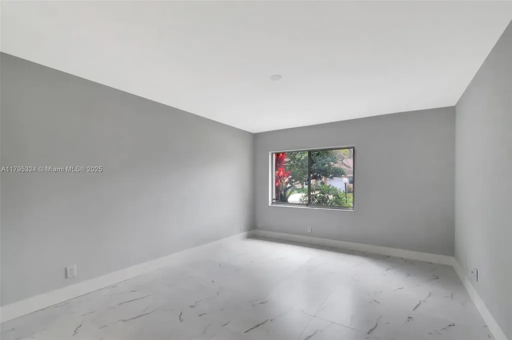 8055 Sweetbriar Way Boca Raton FL 33496