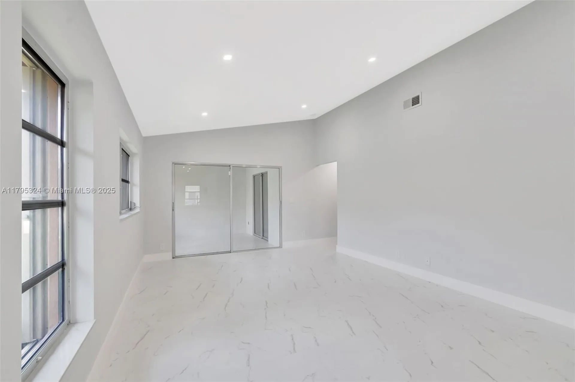 8055 Sweetbriar Way Boca Raton FL 33496