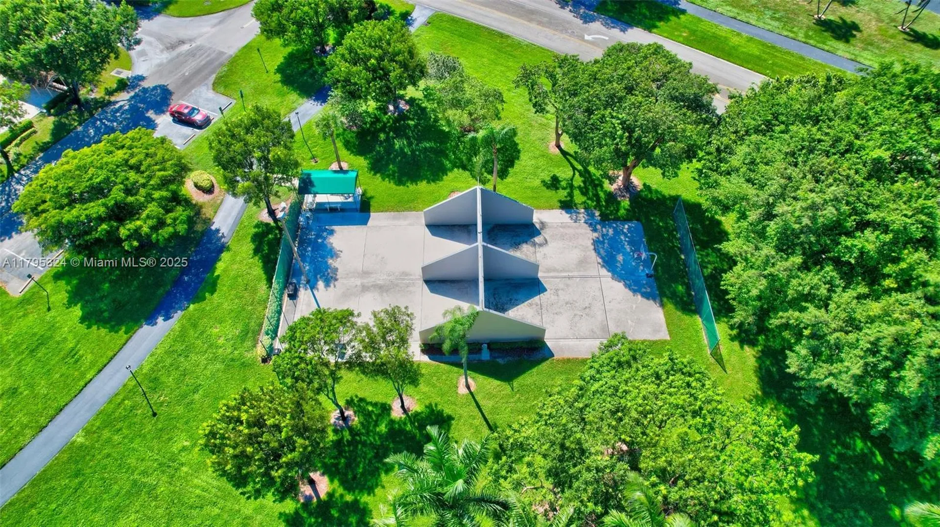 8055 Sweetbriar Way Boca Raton FL 33496