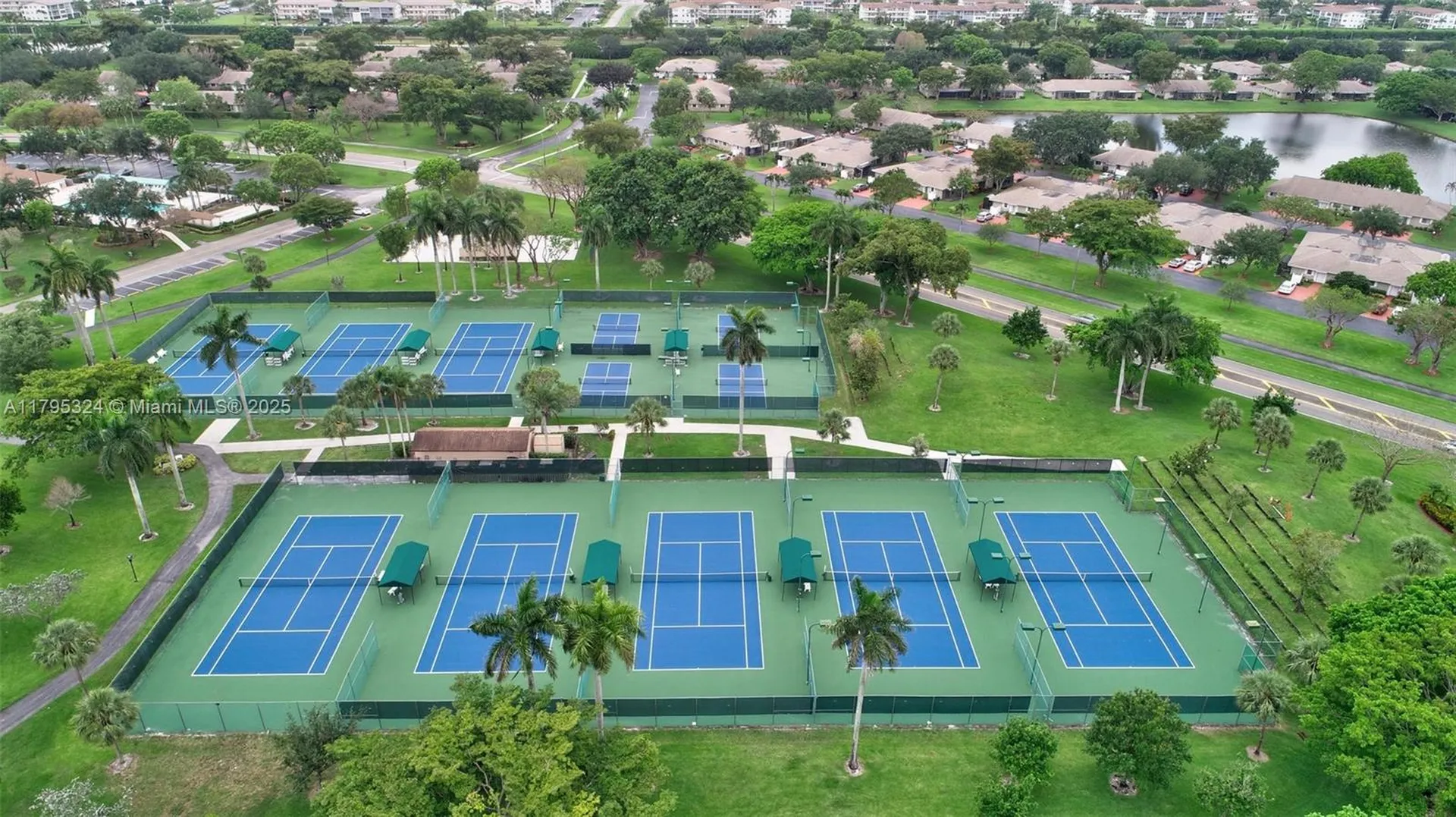 8055 Sweetbriar Way Boca Raton FL 33496