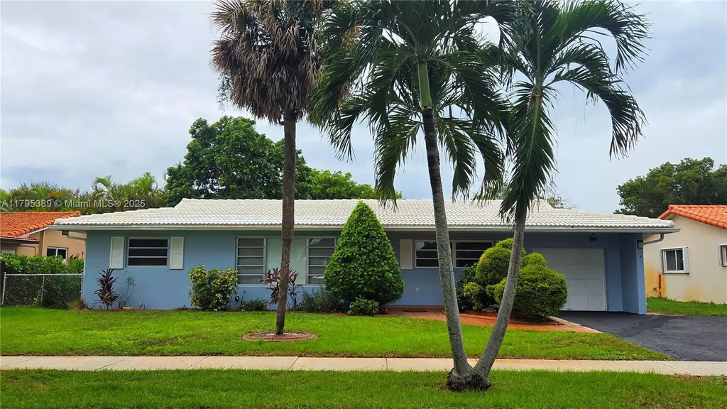 14020 Alamanda Avenue Miami Lakes FL 33014