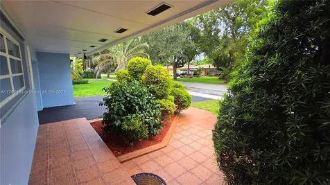 14020 Alamanda Avenue Miami Lakes FL 33014