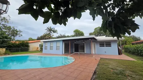 14020 Alamanda Avenue Miami Lakes FL 33014