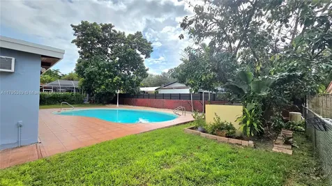 14020 Alamanda Avenue Miami Lakes FL 33014