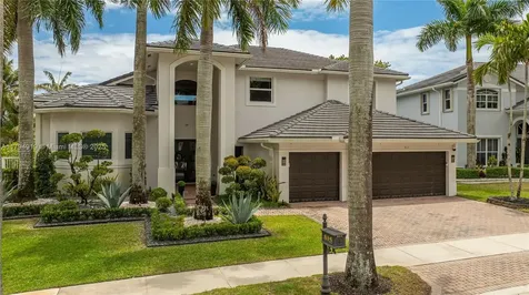 815 Regal Cove Road Weston FL 33327