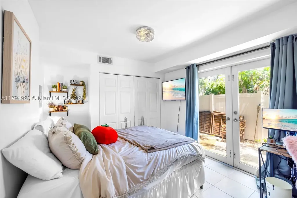 801 NE 18th Avenue #1-4 Fort Lauderdale FL 33304
