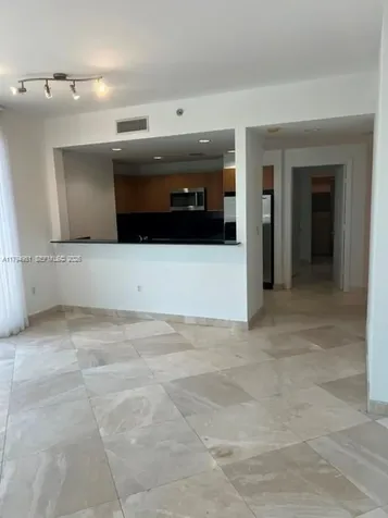 1050 Brickell Miami FL 33131