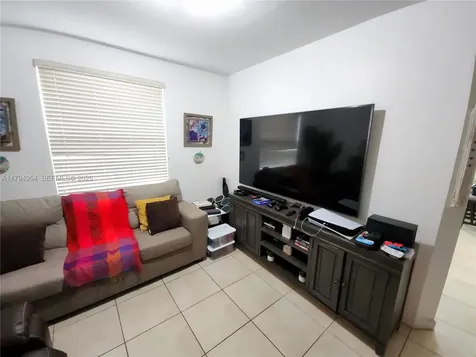 3064 SE 1st Drive Homestead FL 33033