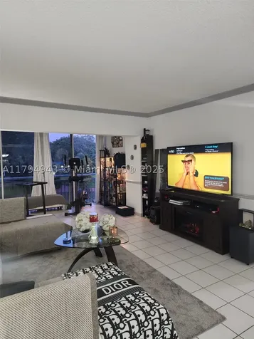 4400 Hillcrest Drive Hollywood FL 33021