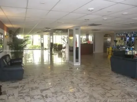 4400 Hillcrest Drive Hollywood FL 33021
