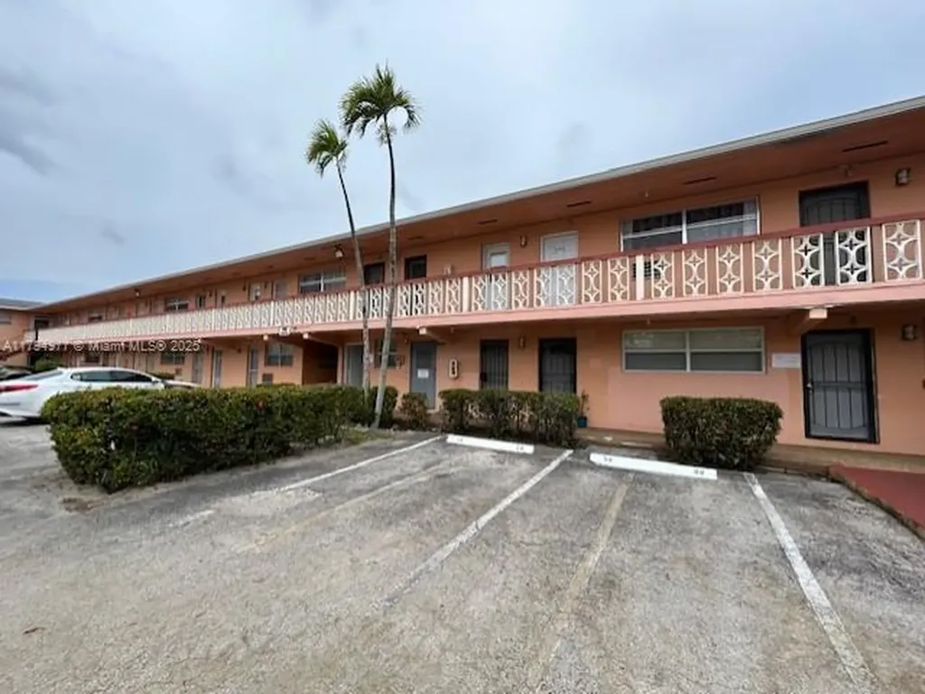 285 NE 191st Street Miami FL 33179