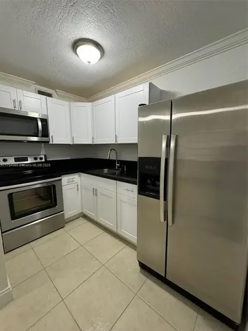 11195 SW 1st Street Sweetwater FL 33174